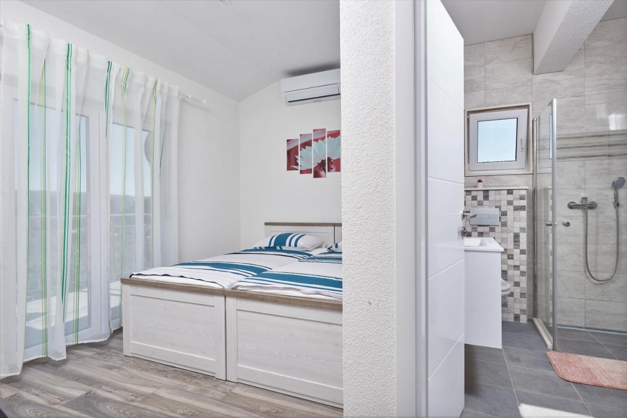 Apartments & Rooms Seaside คาชเตลา ภายนอก รูปภาพ