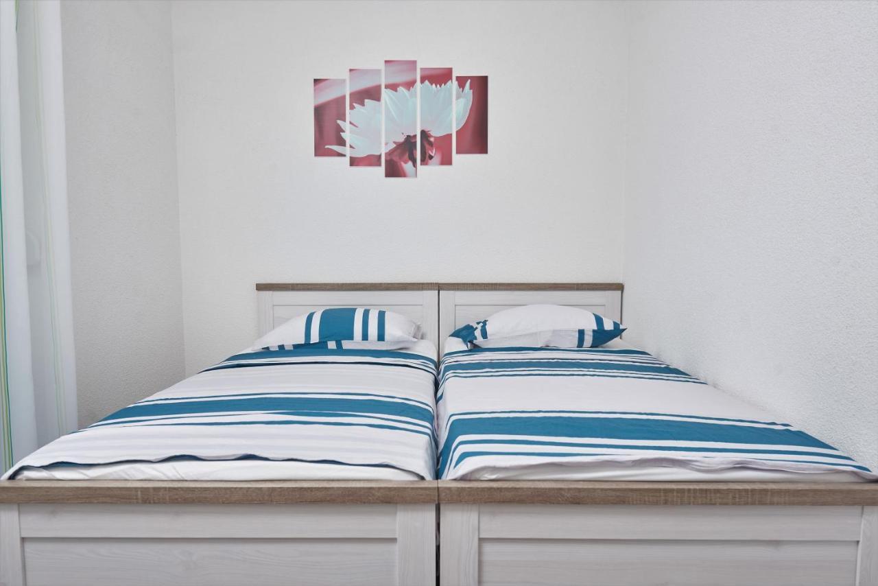 Apartments & Rooms Seaside คาชเตลา ภายนอก รูปภาพ