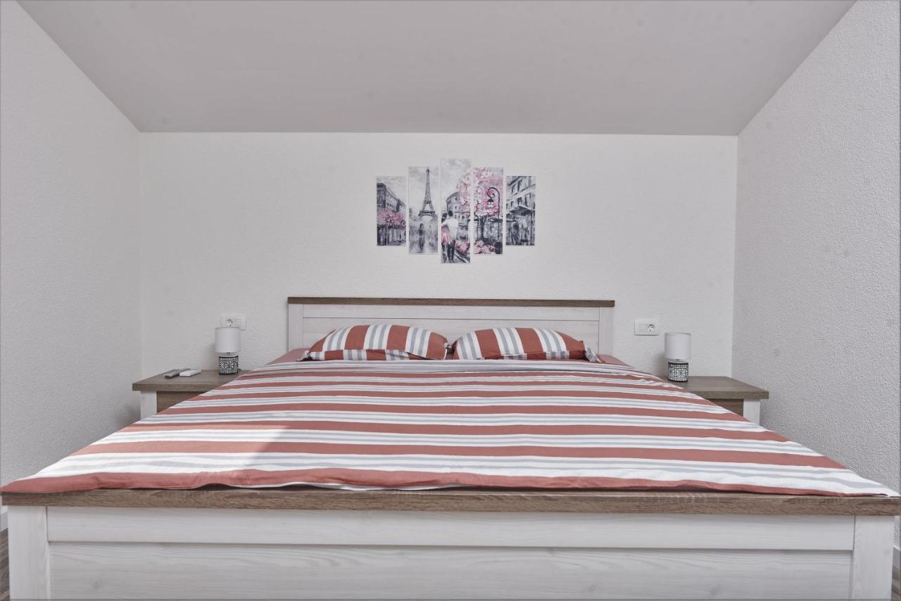 Apartments & Rooms Seaside คาชเตลา ภายนอก รูปภาพ
