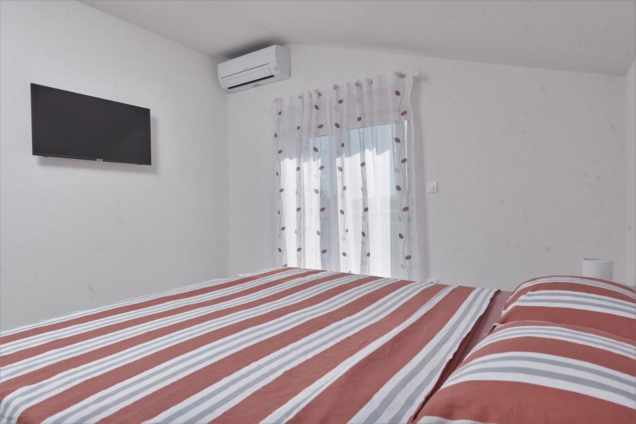 Apartments & Rooms Seaside คาชเตลา ภายนอก รูปภาพ