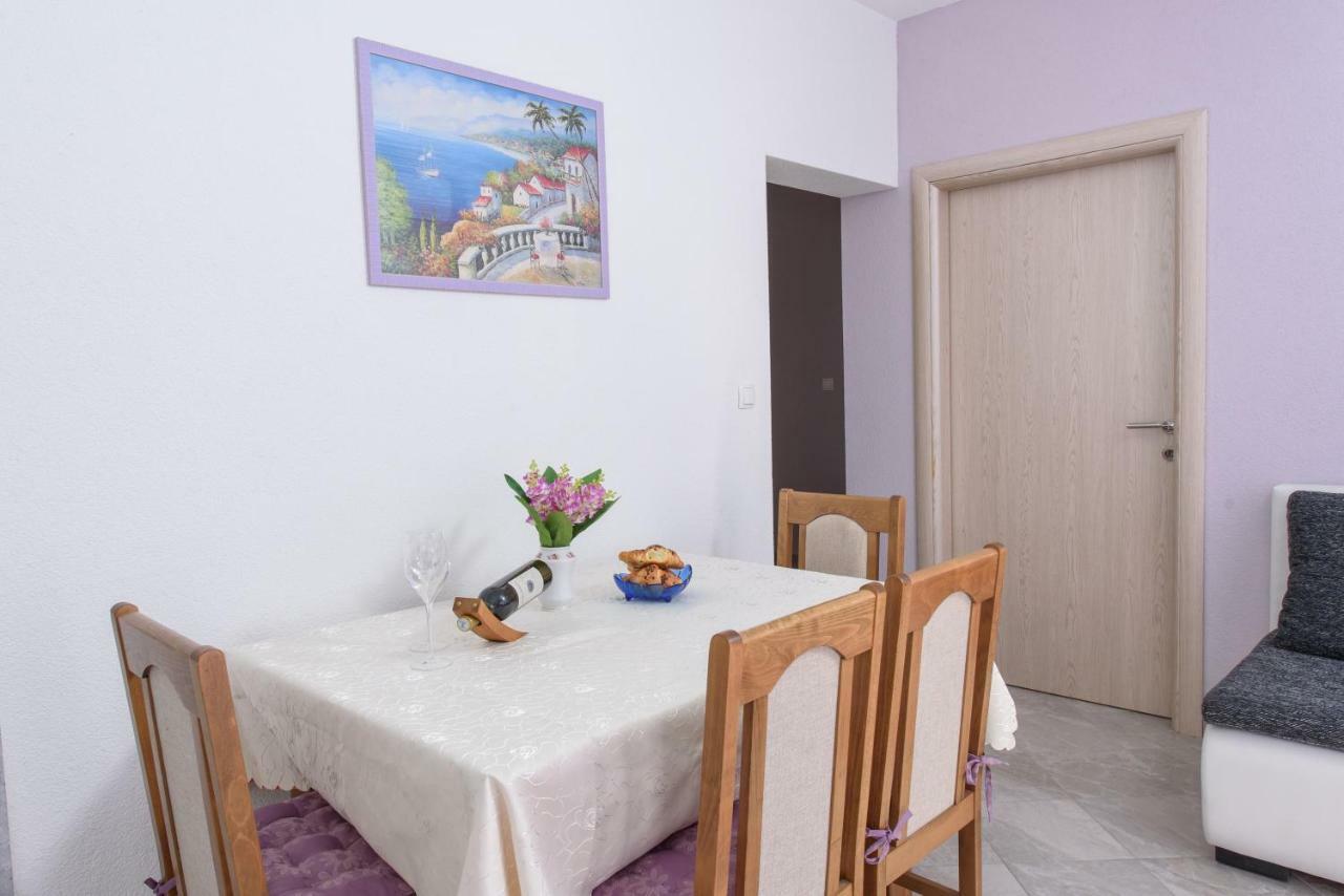 Apartments & Rooms Seaside คาชเตลา ภายนอก รูปภาพ
